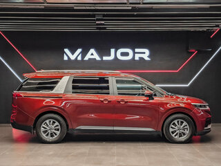 2022 Kia Carnival IV, красный, 3215000 рублей, вид 4