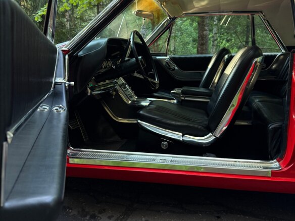 1964 Ford Thunderbird IV, красный, 6000000 рублей - вид 5