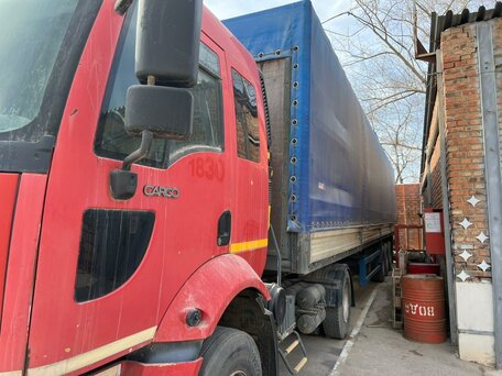 2007 Ford Cargo, красный, 1450000 рублей, вид 2