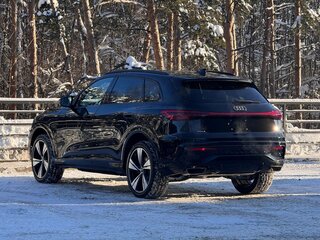2025 Audi Q5 40 TDI III (GU), чёрный, 9500000 рублей, вид 5