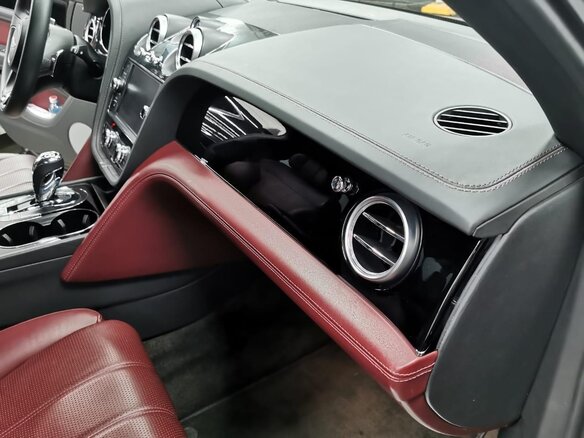2019 Bentley Bentayga I, чёрный, 12870000 рублей - вид 8