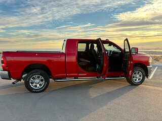2023 Ram 1500 Crew Cab V, красный, 11500000 рублей, вид 5