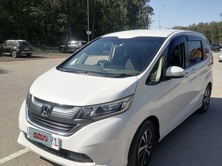 2018 Honda Freed II, белый, 1750000 рублей, вид 1