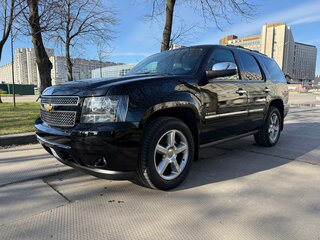 2013 Chevrolet Tahoe 6AT III, чёрный, 2750000 рублей, вид 1