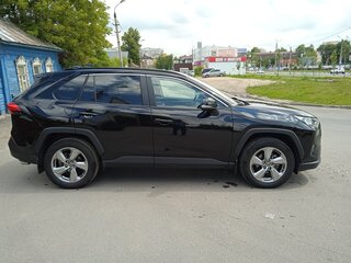2020 Toyota RAV4 V (XA50), чёрный, 3550000 рублей, вид 3