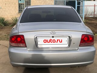 2006 Hyundai Sonata ТагАЗ IV (EF) Рестайлинг, серебристый, 400000 рублей, вид 3