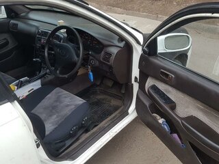 1992 Toyota Carina VI (T190), белый, 260000 рублей, вид 5