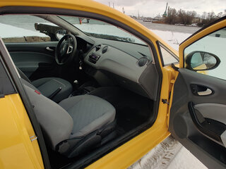 2009 SEAT Ibiza IV, жёлтый, 650000 рублей, вид 4