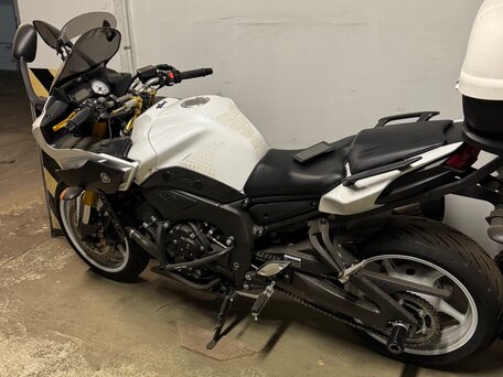 2012 Yamaha FZ8, белый, 900000 рублей, вид 1