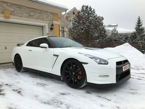 2012 Nissan GT-R I Рестайлинг 1, белый - вид 1