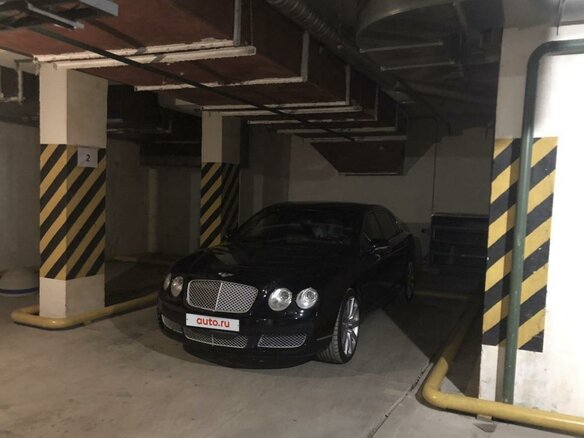 2006 Bentley Continental Flying Spur, чёрный
