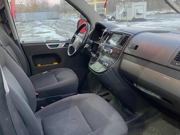 2008 Volkswagen Multivan T5, серый, 1250000 рублей - вид 8