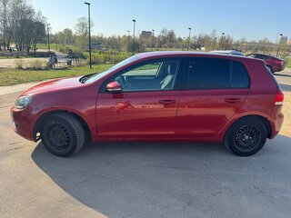 2011 Volkswagen Golf VI, красный, 700000 рублей, вид 3
