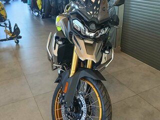 2026 Voge 900DSX, серебристый, 1033000 рублей, вид 4