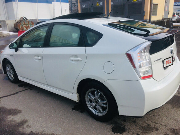 2009 Toyota Prius III (XW30), белый - вид 6