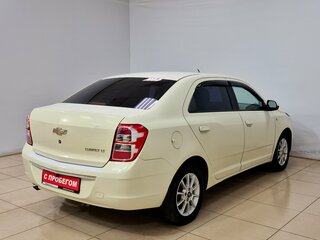 2013 Chevrolet Cobalt II, серебристый, 385000 рублей, вид 4
