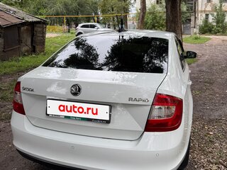 2014 Skoda Rapid I, белый, 800000 рублей, вид 5