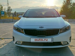 2018 Kia Cerato III Рестайлинг (Classic), белый, 1550000 рублей, вид 1