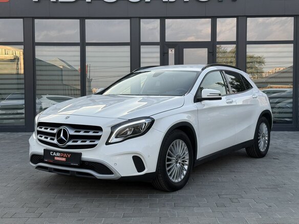2018 Mercedes-Benz GLA 250 I (X156) Рестайлинг, белый - вид 1