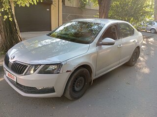 2019 Skoda Octavia III (A7) Рестайлинг, серебристый, 1430000 рублей, вид 2