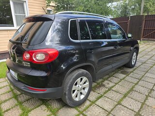 2011 Volkswagen Tiguan I, чёрный, 1000000 рублей, вид 5