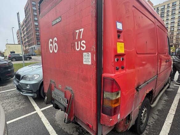 2001 Mercedes-Benz Sprinter, красный, 399999 рублей - вид 4