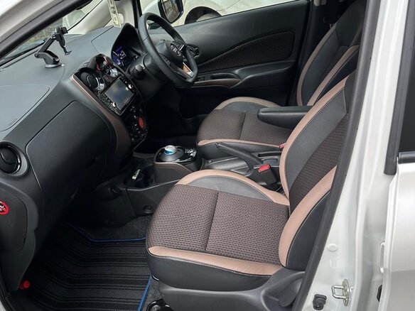 2019 Nissan Note e-Power II Рестайлинг, белый, 1490000 рублей - вид 8