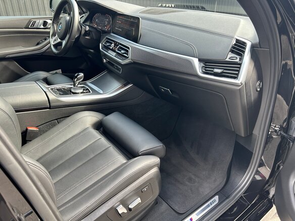 2022 BMW X5 30d IV (G05/G18), чёрный, 8990000 рублей - вид 10