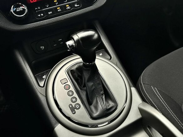 2015 Kia Sportage III Рестайлинг, белый, 1350000 рублей - вид 15