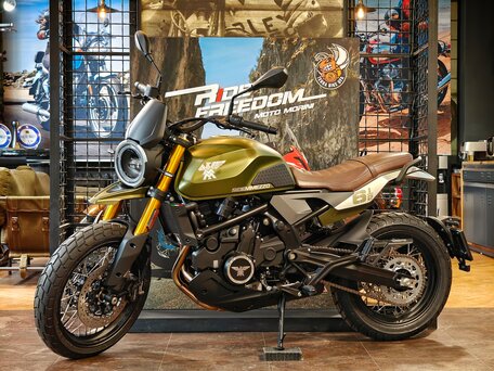 2026 Moto Morini Seiemmezzo SCR, зелёный, 744900 рублей, вид 2