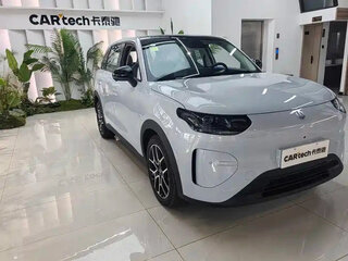 2026 Leapmotor A10 53 kWh, серебристый, 1700228 рублей, вид 2