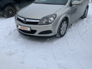 2010 Opel Astra GTC H Рестайлинг, бежевый, 670000 рублей, вид 1