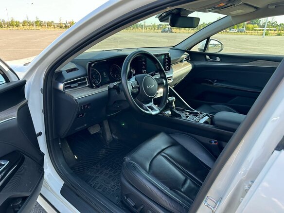 2021 Kia K5 III, белый, 2575000 рублей - вид 5
