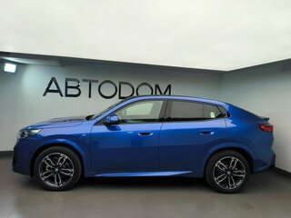 2025 BMW X2 xDrive25i II (U10), синий, 6670000 рублей, вид 2