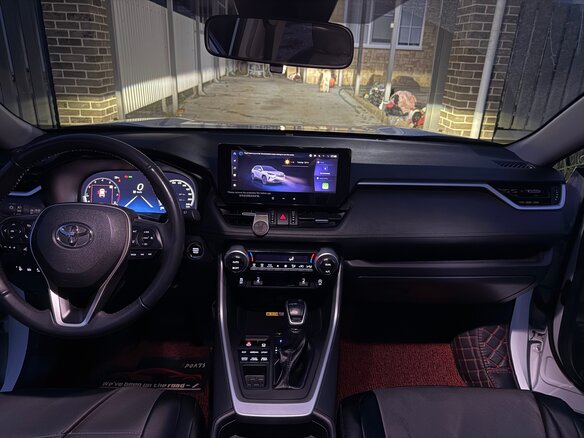2024 Toyota RAV4 V (XA50), белый, 4800000 рублей - вид 21