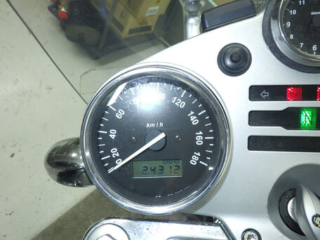 2004 BMW R 1200 C, серебристый, 585000 рублей, вид 3