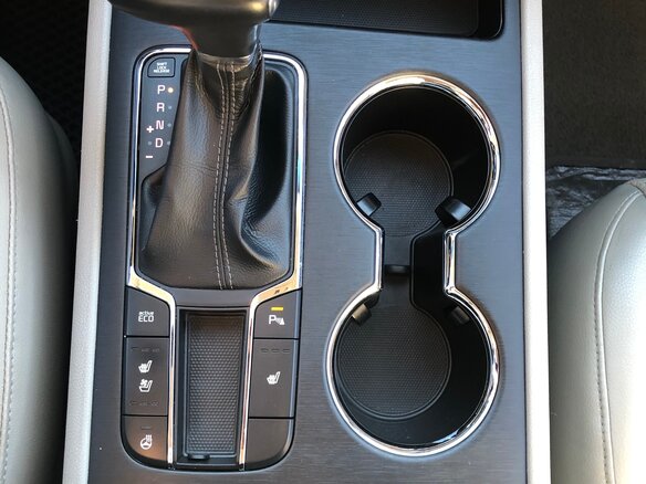 2018 Kia Carnival III, белый, 2550000 рублей - вид 19
