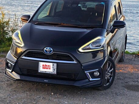 2017 Toyota Sienta II, чёрный, 1340000 рублей, вид 5