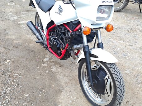 1990 Honda VT 250, белый, 155000 рублей, вид 1
