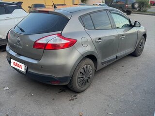 2011 Renault Megane III, бежевый, 530000 рублей, вид 3
