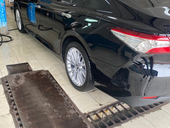 2019 Toyota Camry VIII (XV70), чёрный - вид 1