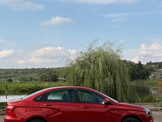2017 Lada (ВАЗ) Vesta I, красный, 900000 рублей, вид 3