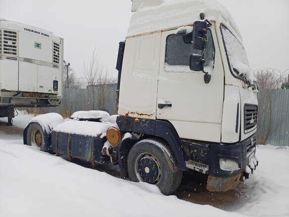 2011 МАЗ 5340, белый, 2500000 рублей - вид 4