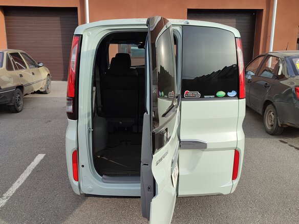 2015 Honda Stepwgn V, зелёный, 1800000 рублей - вид 9