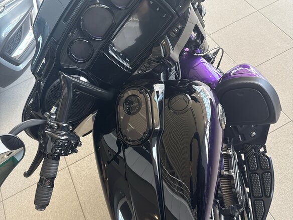 2021 Harley-Davidson Street Glide, чёрный, 5000000 рублей - вид 8