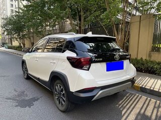 2022 Toyota Yaris L XP150 Рестайлинг, белый, 1365000 рублей, вид 2