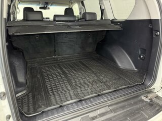 2017 Toyota Land Cruiser Prado 150 Series Рестайлинг 1, белый, 3650000 рублей, вид 5