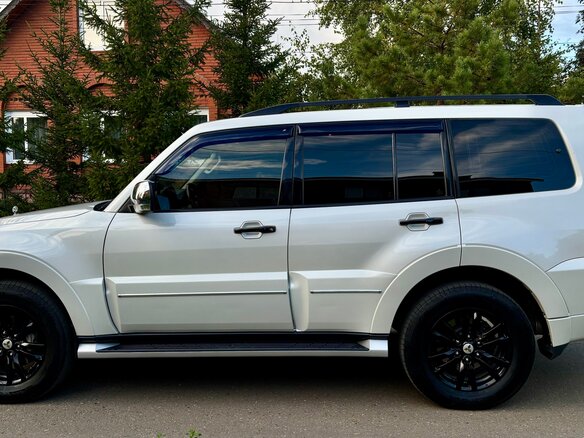 2019 Mitsubishi Pajero IV Рестайлинг 2, белый - вид 14