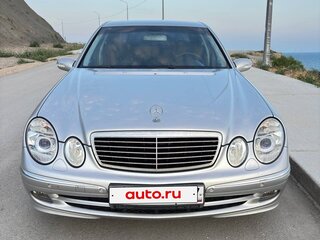2005 Mercedes-Benz E-Класс 200 III (W211, S211), серебристый, 900000 рублей, вид 5