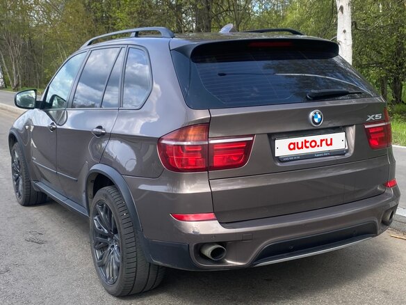 2012 BMW X5 35i II (E70) Рестайлинг, коричневый - вид 6